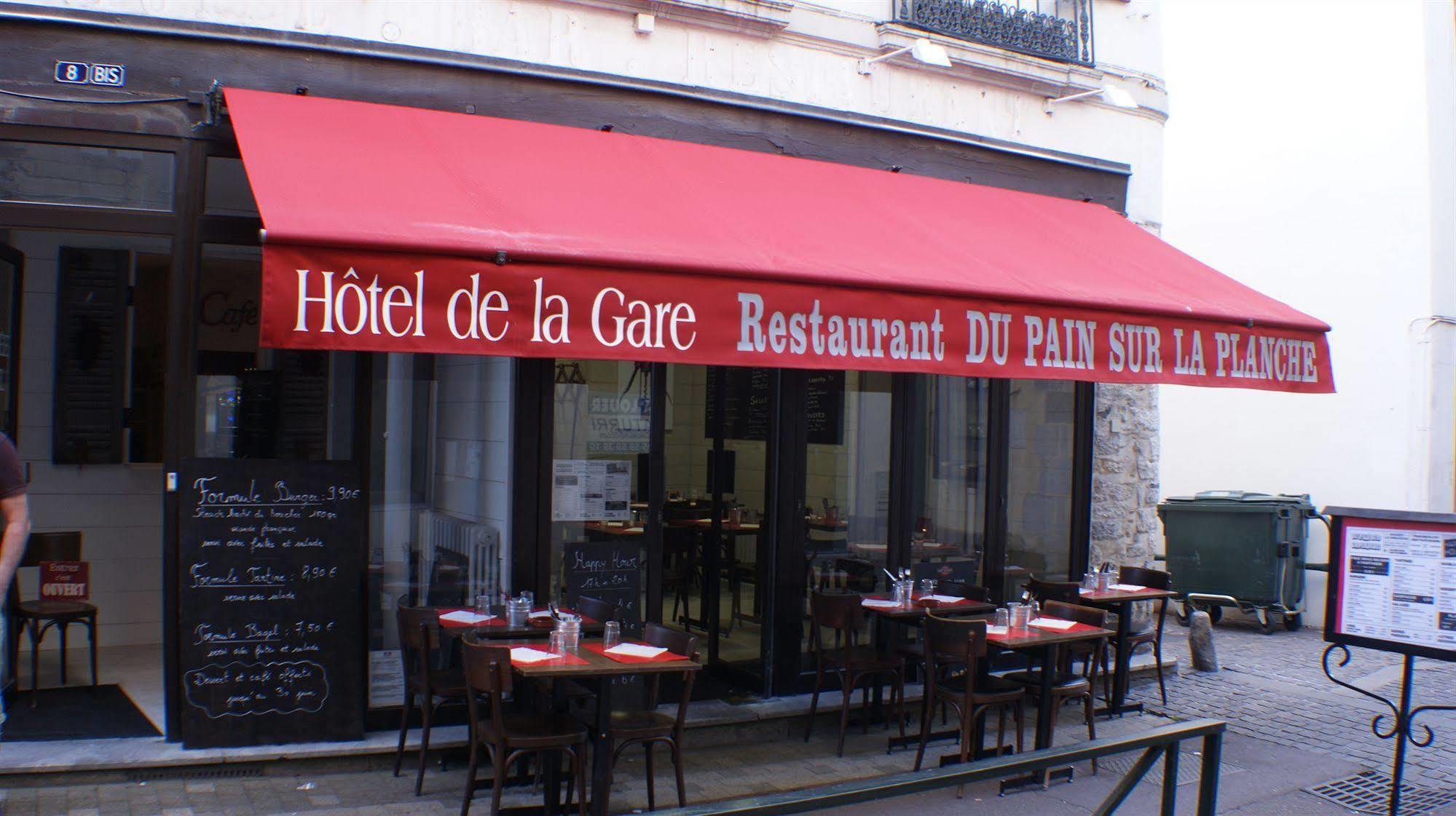 Hotel De La Gare Bayonne Buitenkant foto